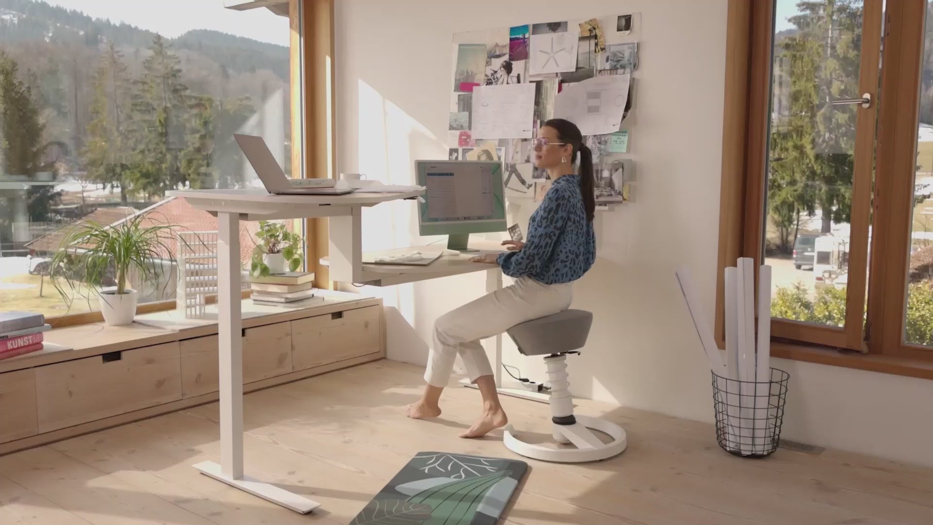 This video shows the product variety of Aeris chairs and standing mats in different spaces.